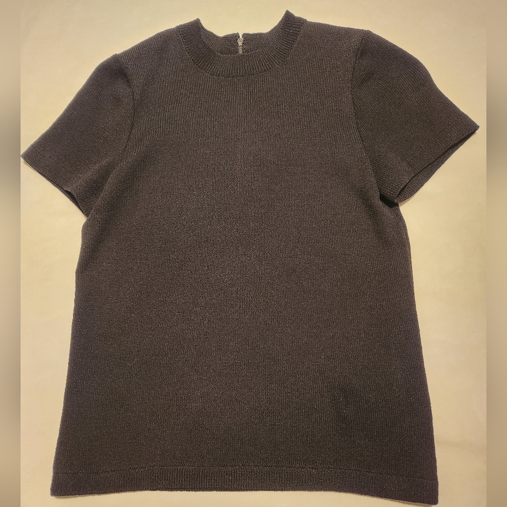 St. John Basic Black Top. - image 2